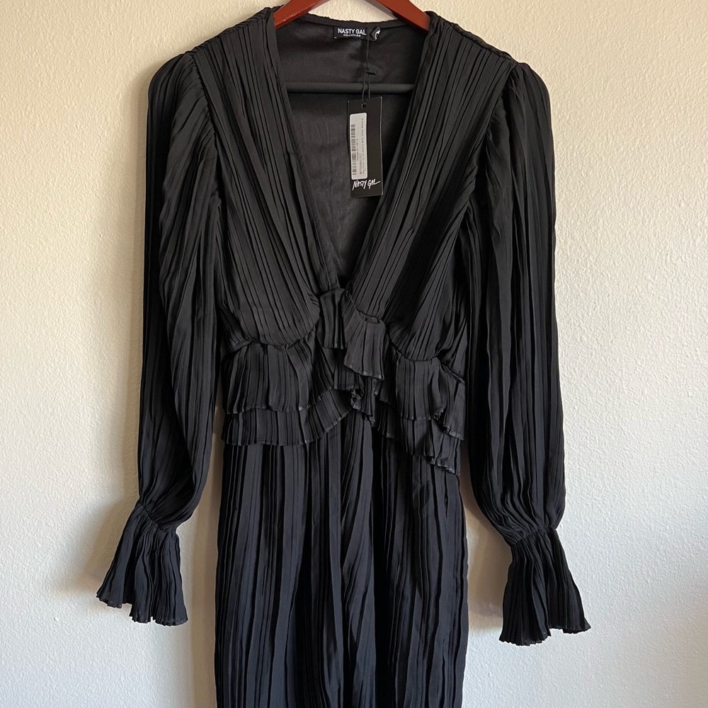Nasty Gal - Ruffle Mini Dress
